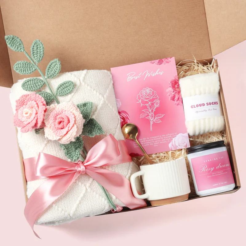 Rose gift box for women